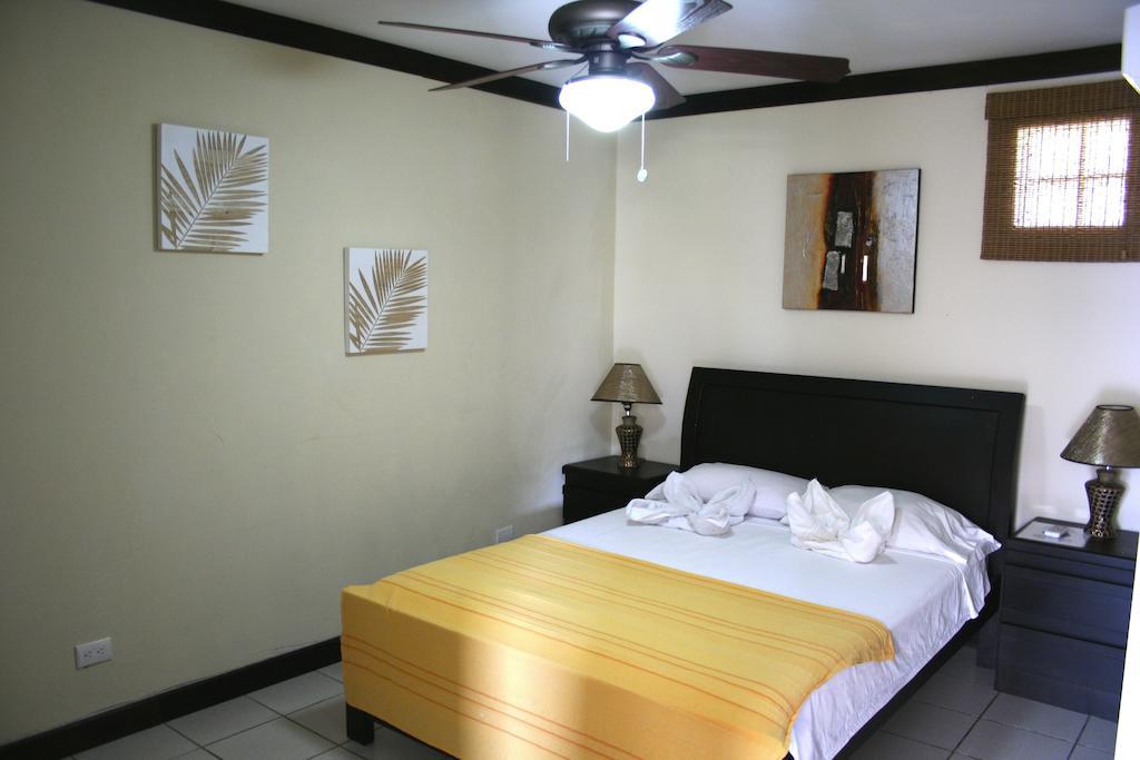 Tuanis Aparthotel Jaco Exterior photo