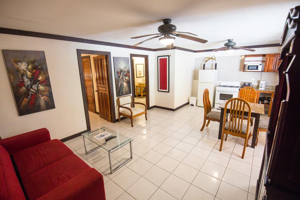 Tuanis Aparthotel Jaco Exterior photo